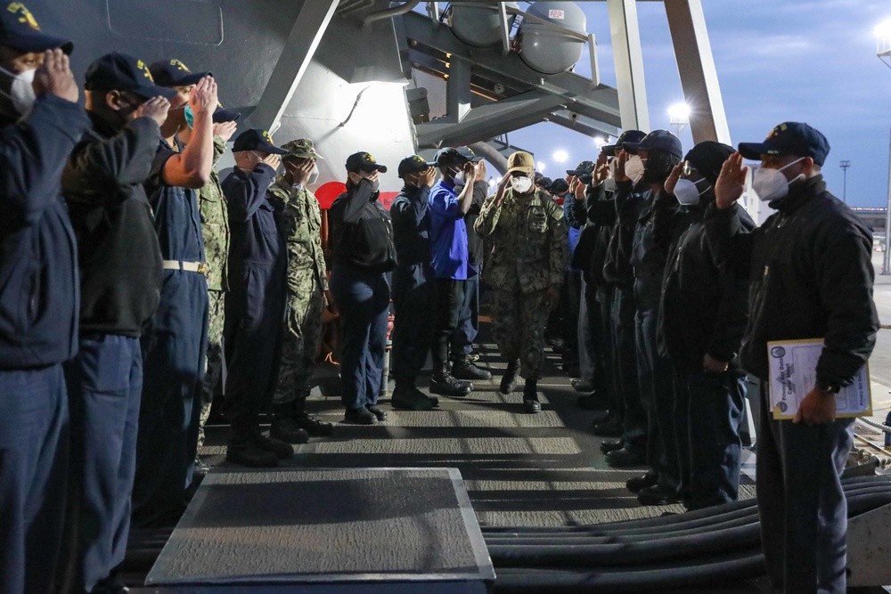 Sailors are rung off USS Ross