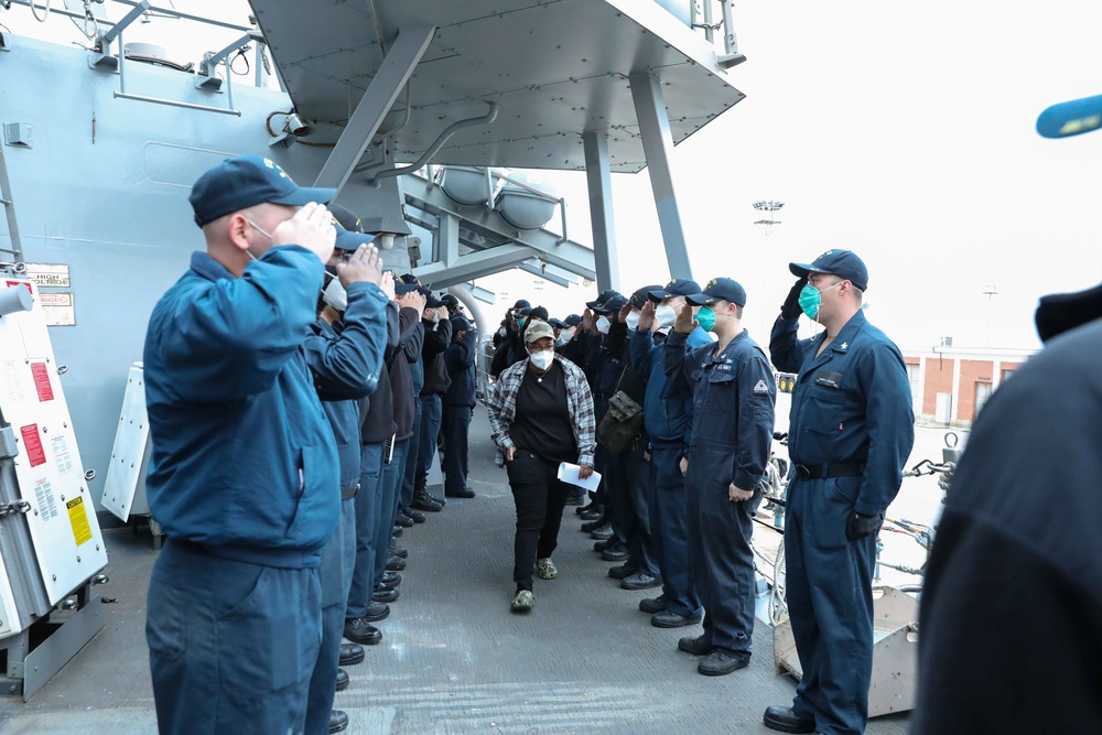 Sailors are rung off USS Ross