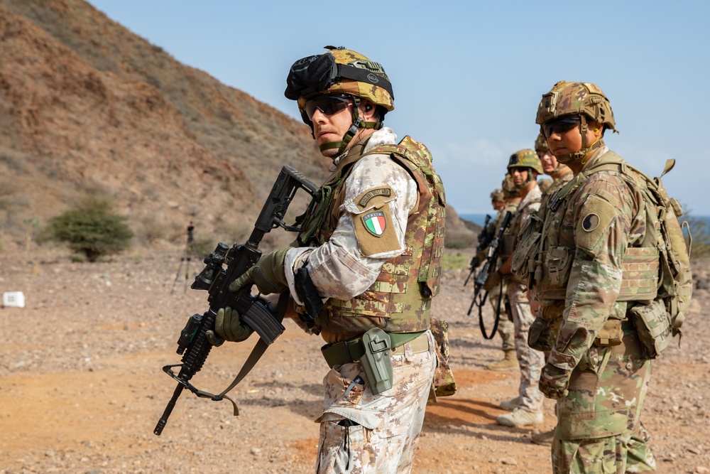 Italians, Red Dragons conduct joint reflexive-fire training exercise