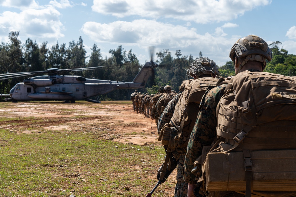 U.S. Marines conduct Jungle Warfare Exercise 22