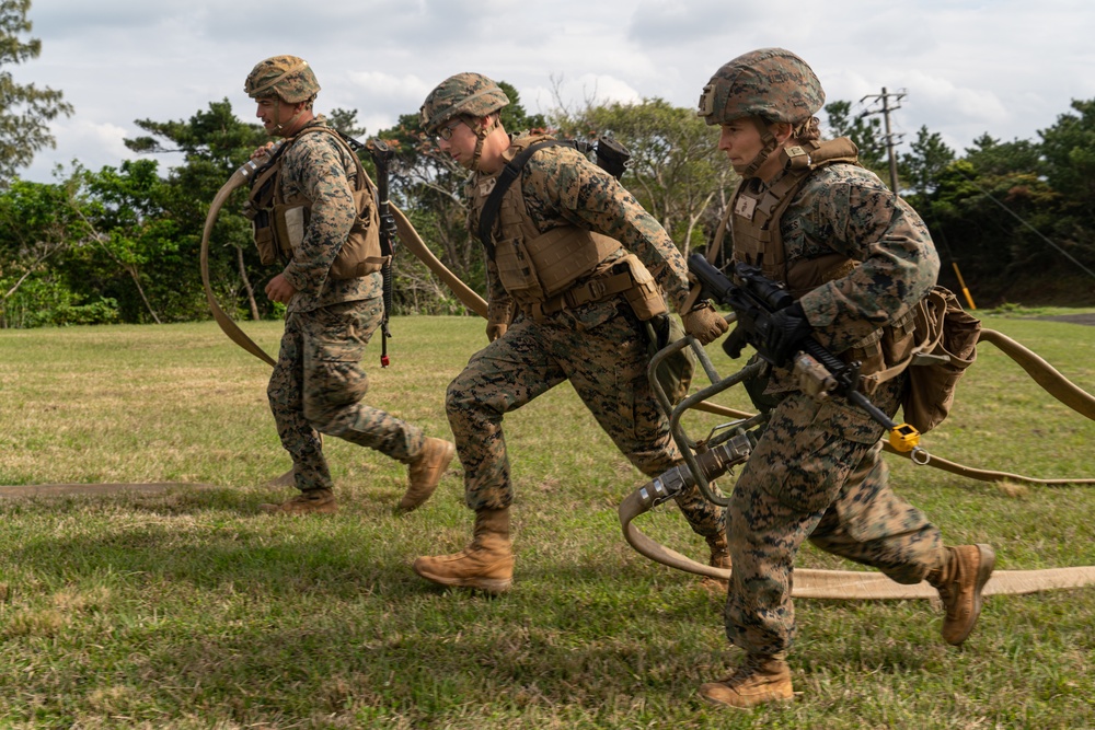 U.S. Marines conduct Jungle Warfare Exercise 22