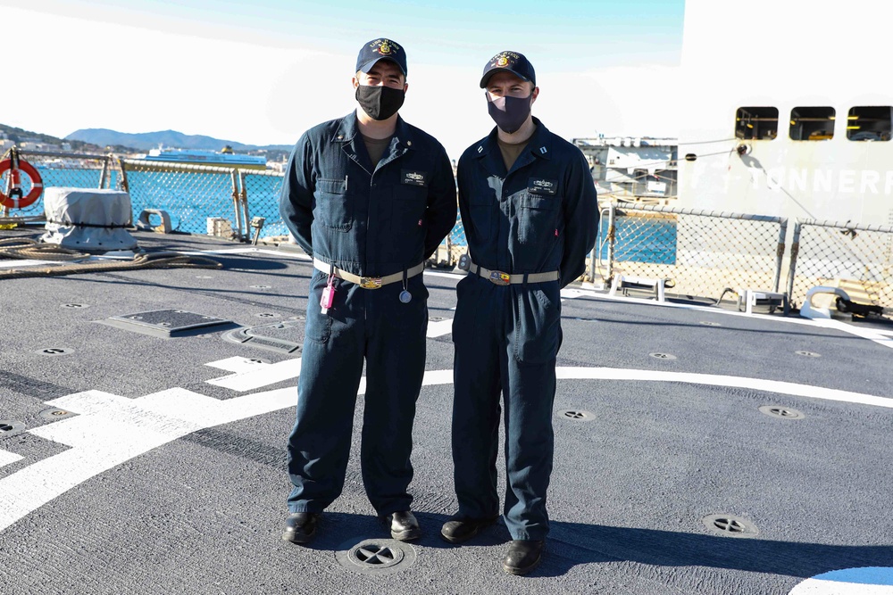 USS Ross holds promotion ceremony