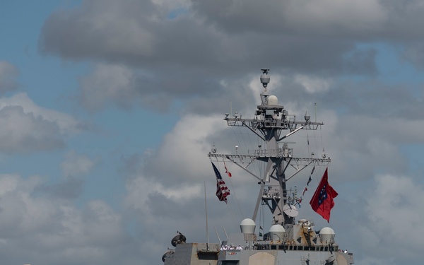 USS Chafee Returns to Pearl Harbor