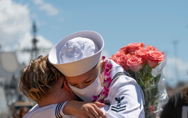 USS Chafee Returns to Pearl Harbor