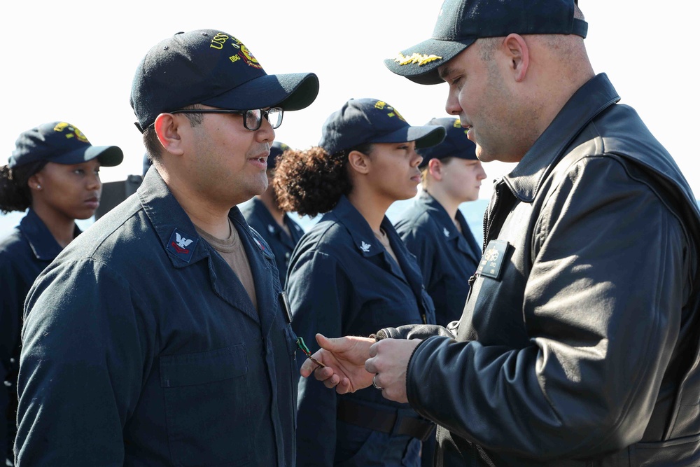 USS Ross Sailors receive awards