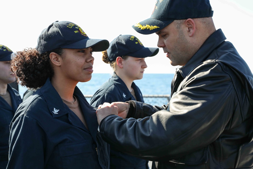 USS Ross Sailors receive awards