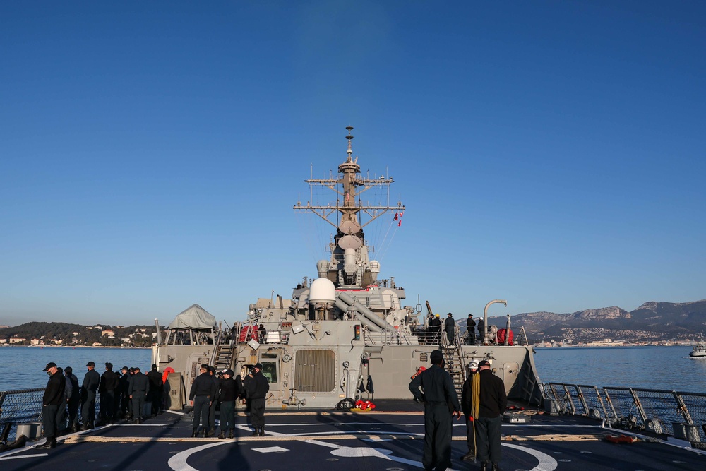 USS Ross enters port in Toulon, France