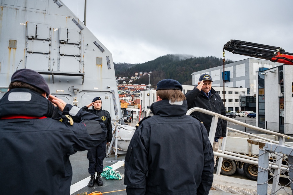 SECNAV visits Norway