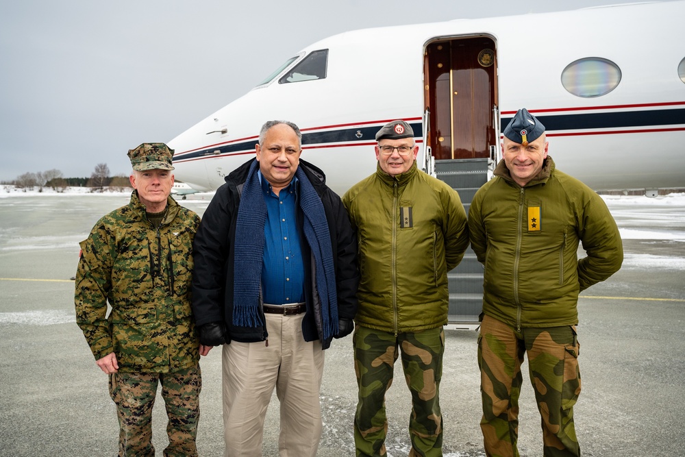 SECNAV visits Norway