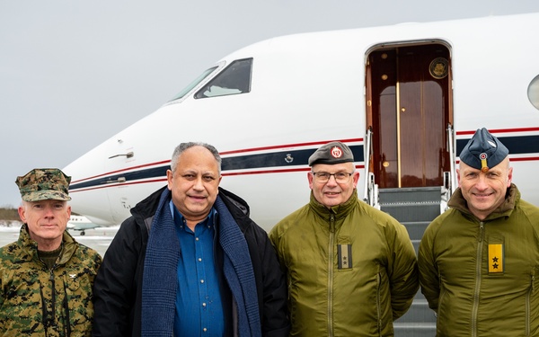 SECNAV visits Norway