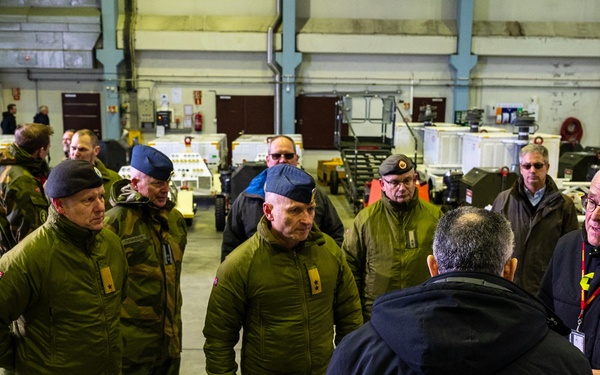 SECNAV visits Norway