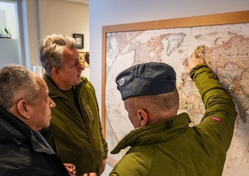 SECNAV visits Norway