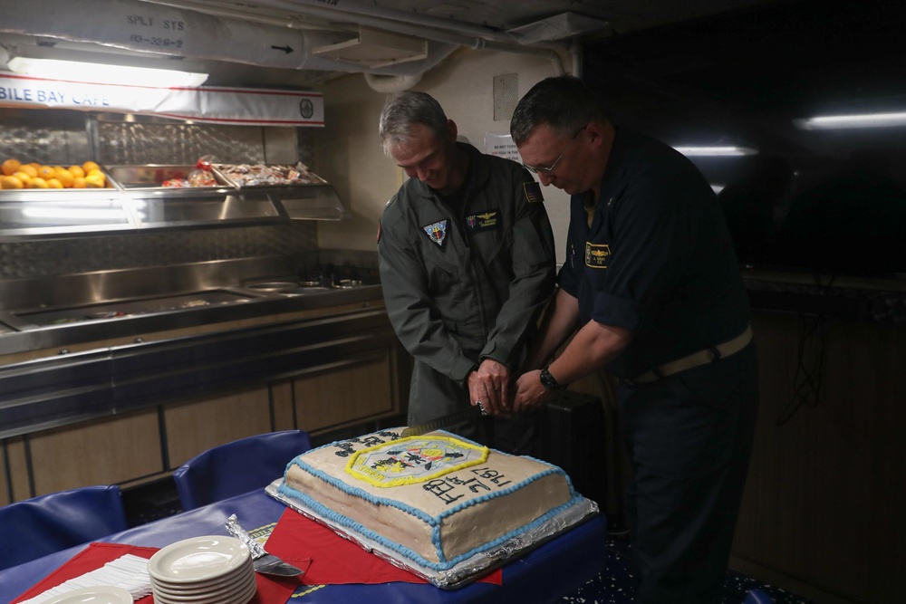 Commander, Carrier Strike Group 3 visits USS Mobile Bay