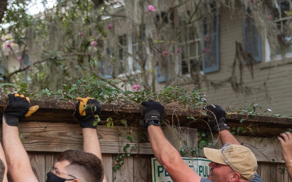 Sailors Volunteer at Ronald McDonald House During Mobile Navy Week