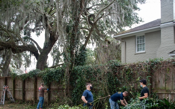 Sailors Volunteer at Ronald McDonald House During Mobile Navy Week