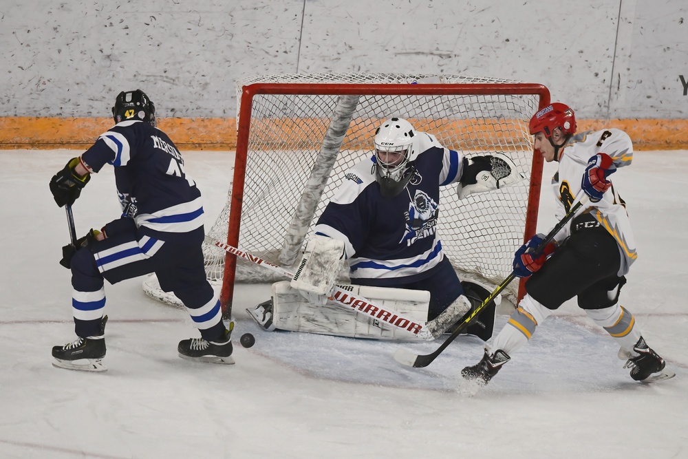 Arctic Warriors top Icemen 6-2 in Army vs Air Force hockey