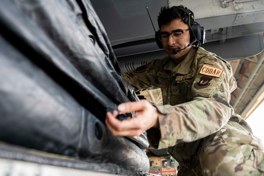 Incirlik crash recovery team performs airbag lift training