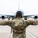 384th EARS trains 55th EFGS in hot-pit refueling KC-135