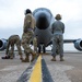 384th EARS trains 55th EFGS in hot-pit refueling KC-135