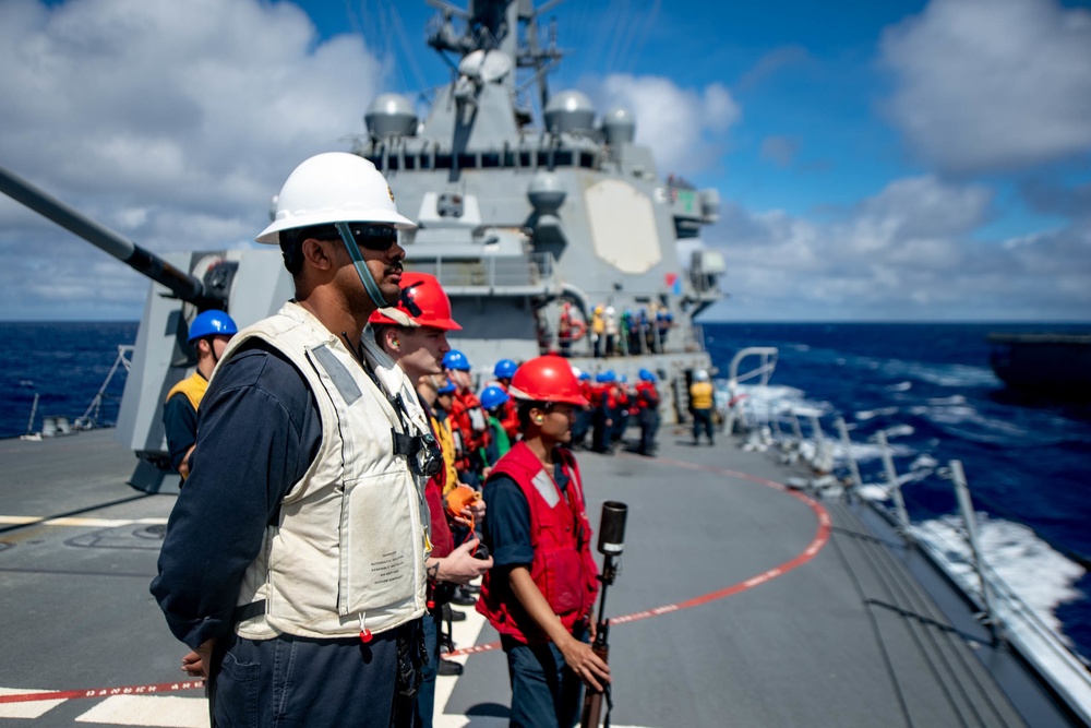 Spruance conducts RAS with JS Towada