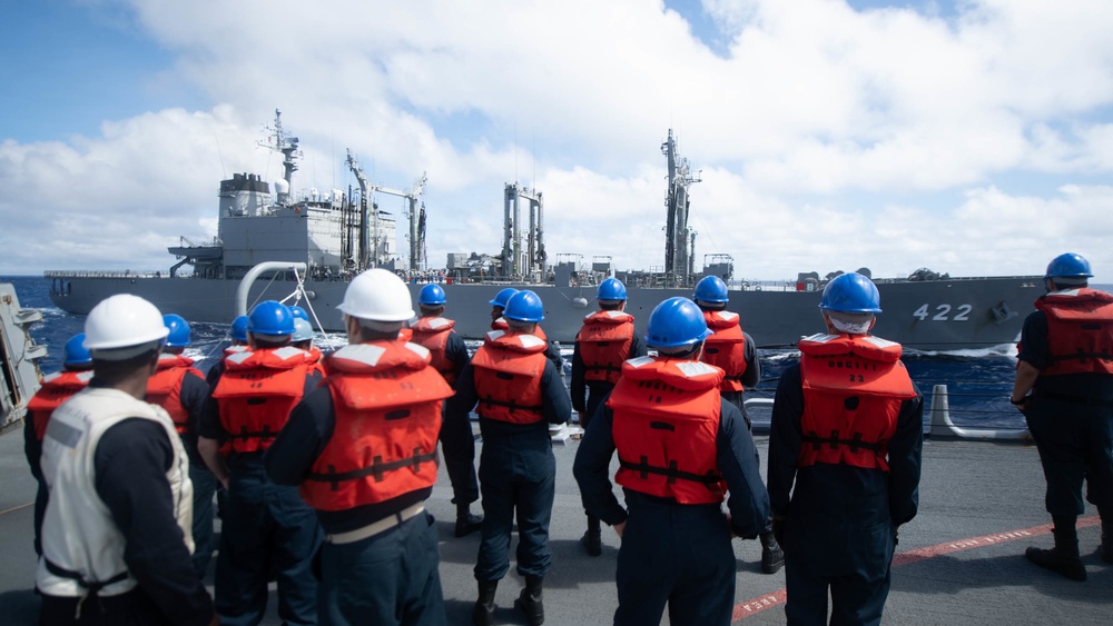 Spruance conducts RAS with JS Towada