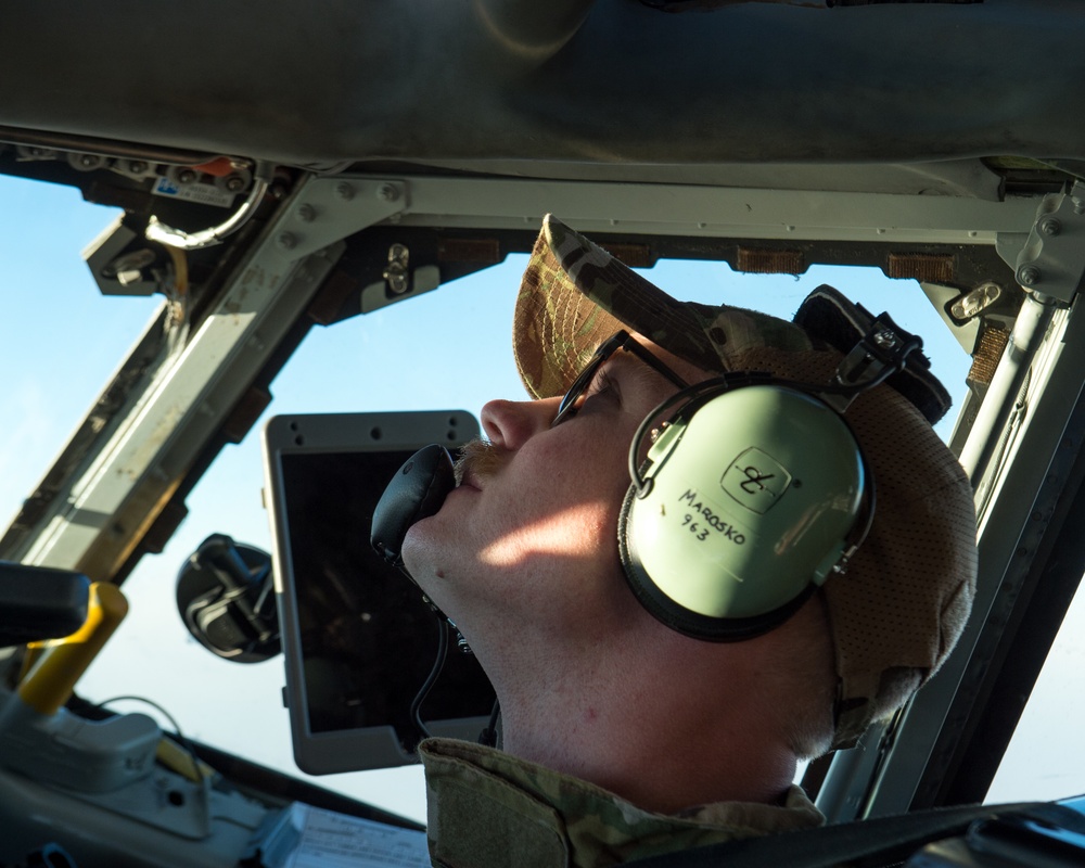 E-3 sentry midair refueling