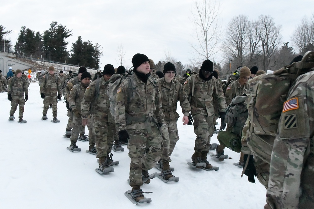 10th Mountain Division Soldiers support suicide awareness with snowshoe hike