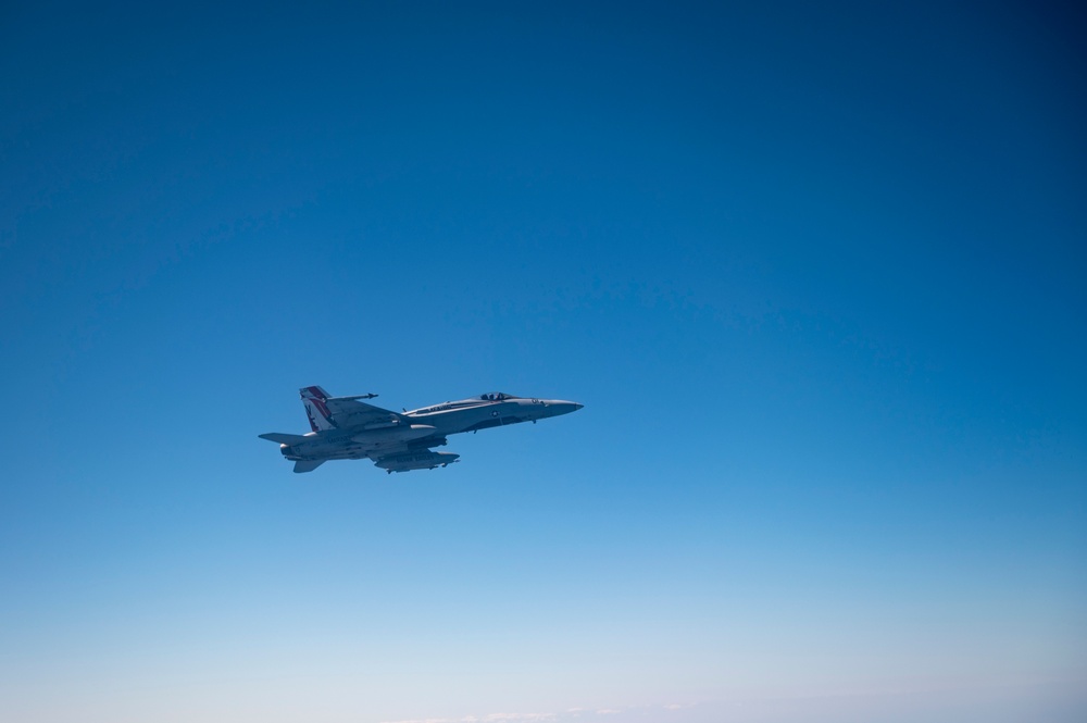 908th EARS KC-10 Extender supports US Navy exercise