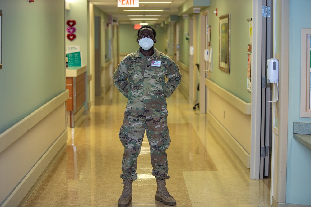 MD Guard Soldiers assist Luminis Health Doctors Community Medical Center