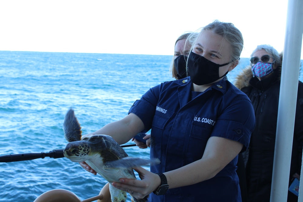 Coast Guard Cutter Richard Snyder crew assists in sea turtle relocation for North Carolina aquariums