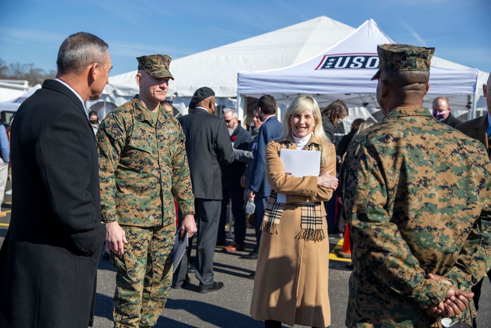 Top Enlisted Marine visits gaming center at Marine Corps Base Quantico