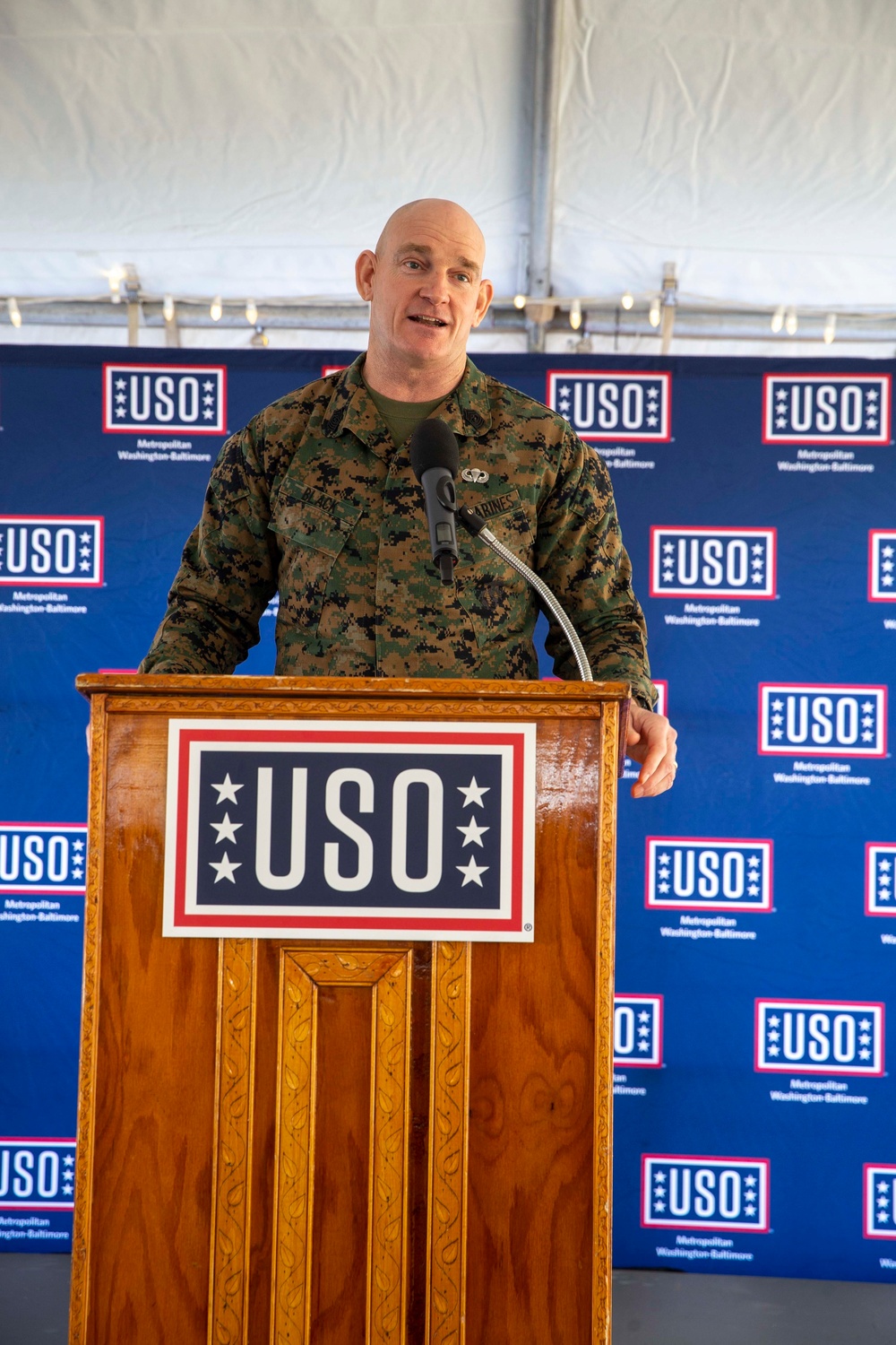 Top Enlisted Marine visits gaming center at Marine Corps Base Quantico
