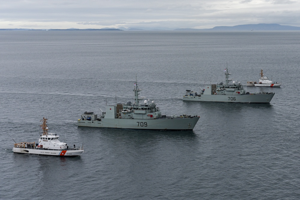 Coast Guard, Navy host exercise with Royal Canadian Navy