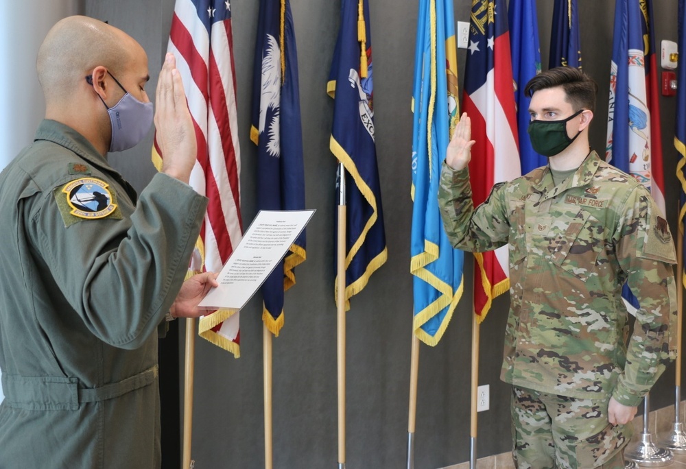 Jarecki reenlists in New York Air National Guard