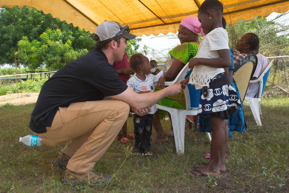 U.S. &amp; Dutch Civil Affairs: MEDCAP in Jacqueville