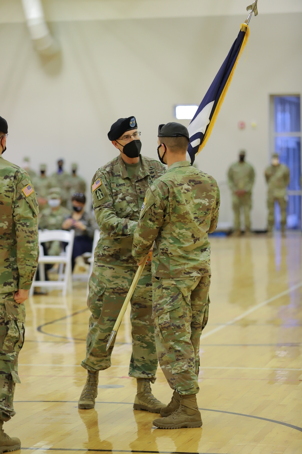 HHBN V Corps Conducts Change of Command Ceremony