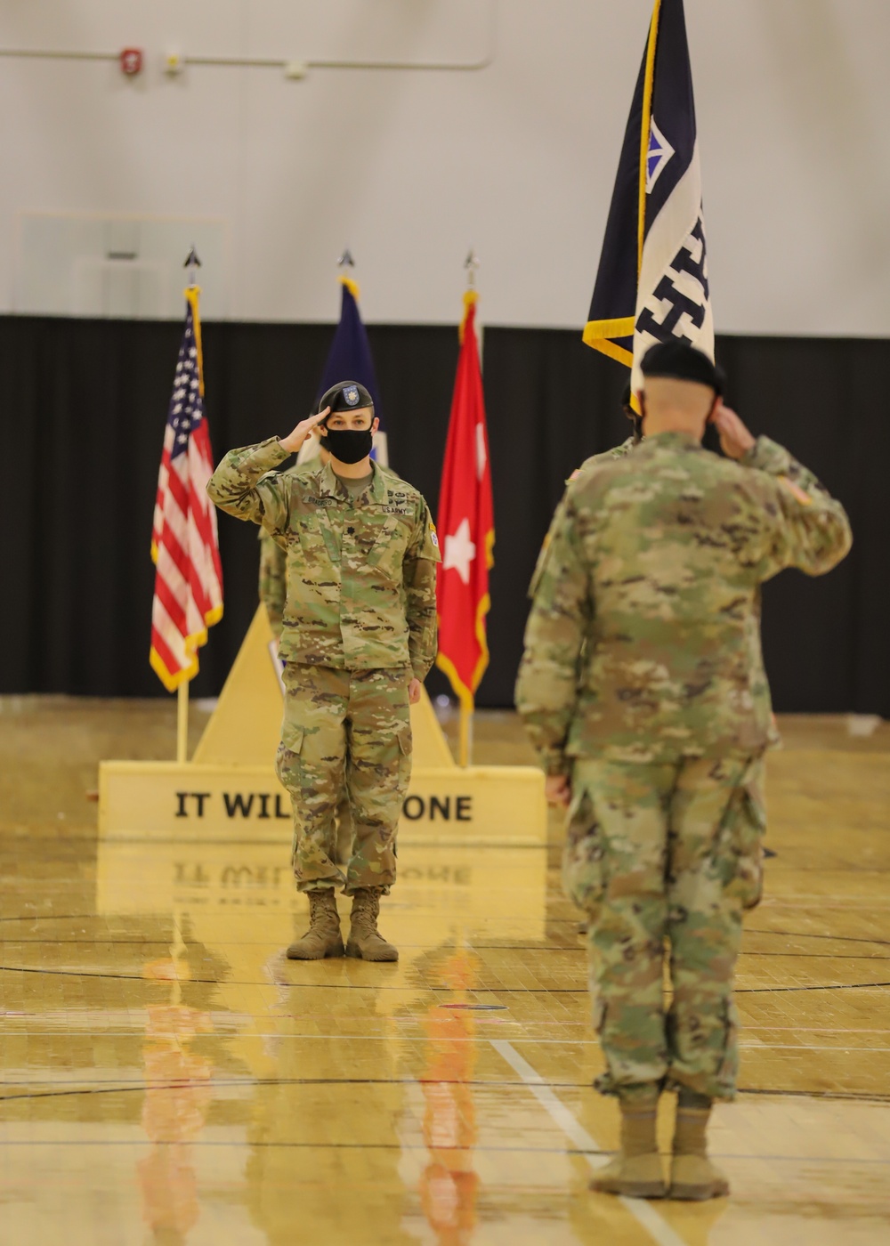 HHBN V Corps Conducts Change of Command Ceremony