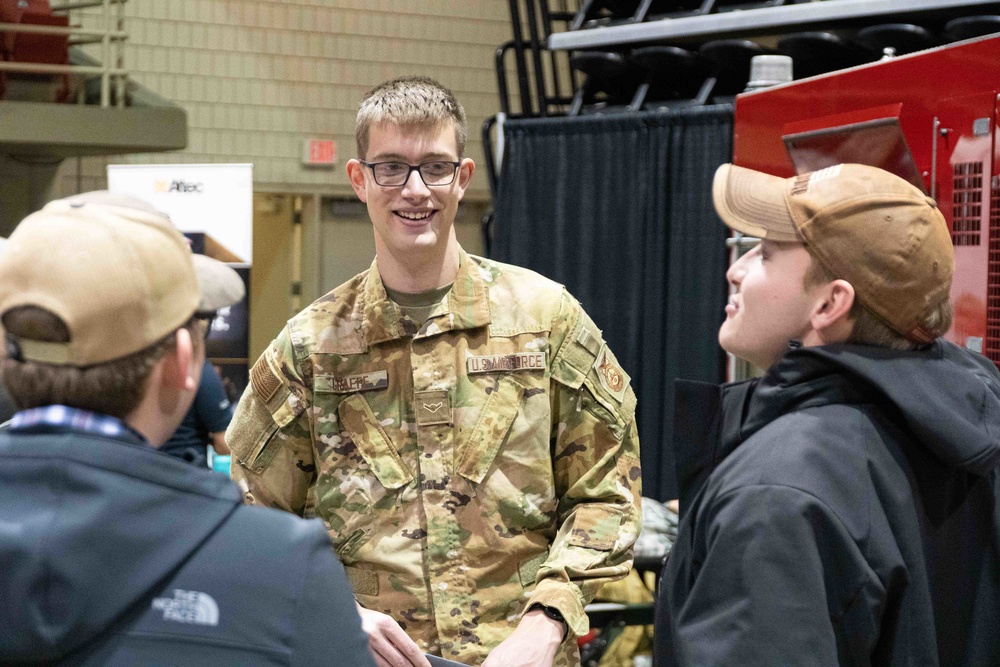 Airmen seek recruits at career fair