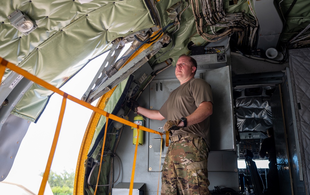 Cargo upload during a Bomber Task Force deployment to Naval Support Facility Diego Garcia