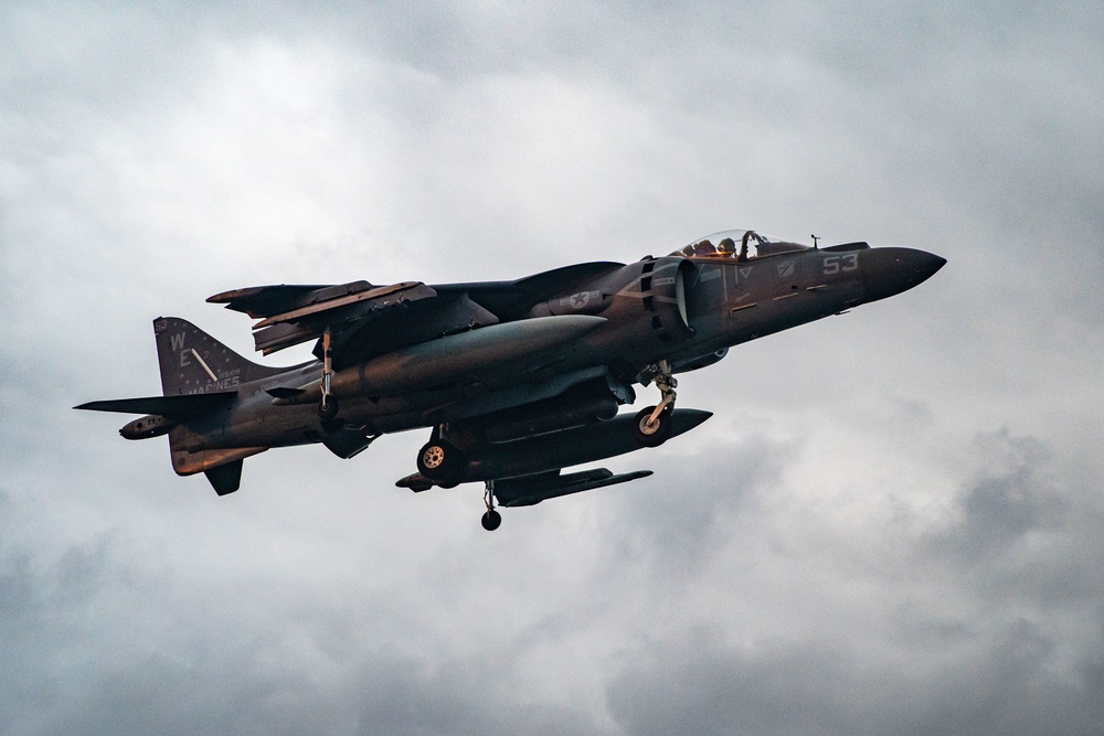 VMA-214, 11th MEU flight operations aboard USS Essex (LHD 2)