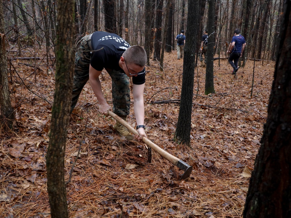 U.S. Marines and Poolees Volunteer at Local Animal Shelter