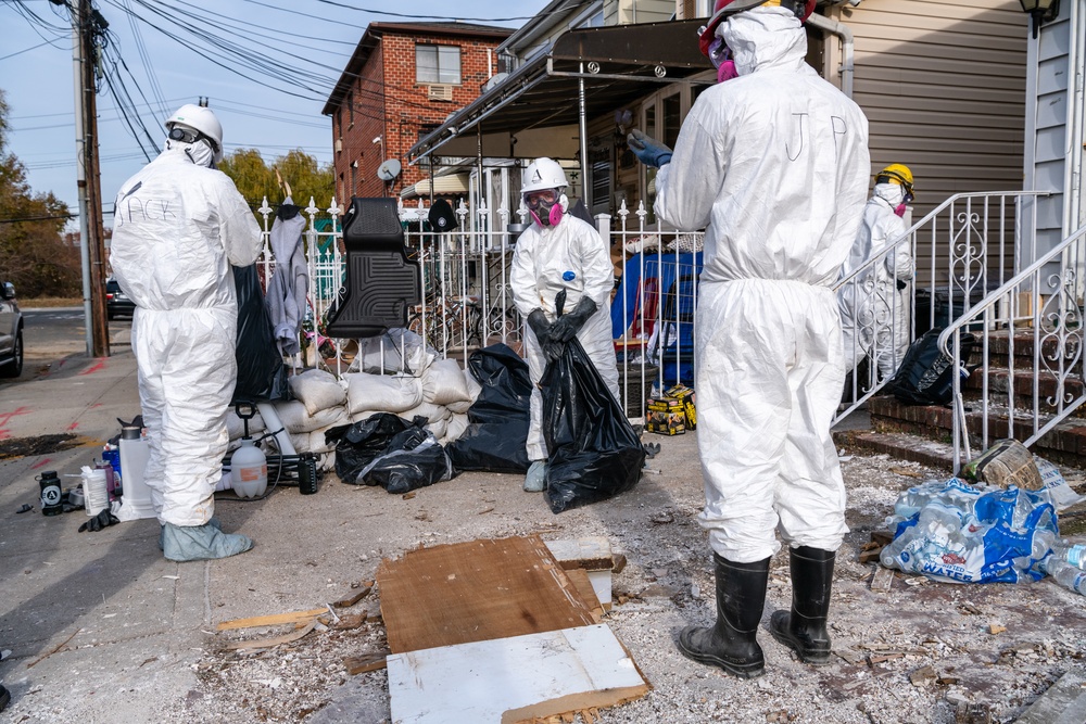 FEMA, AmeriCorps Help Residents Recover from Ida