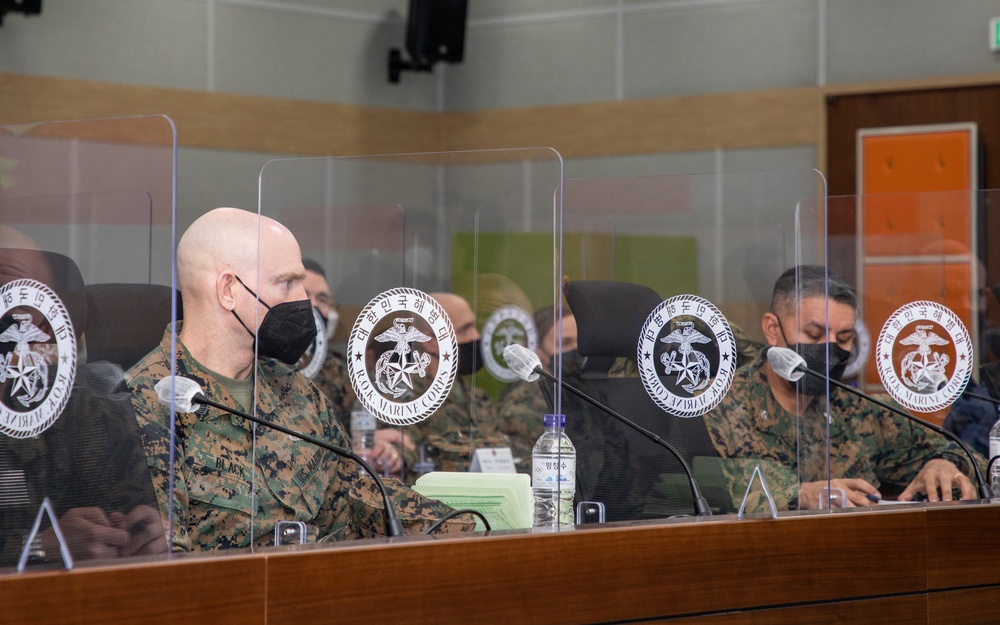 Gen. Berger, Sgt. Maj. Black visit the Republic of Korea