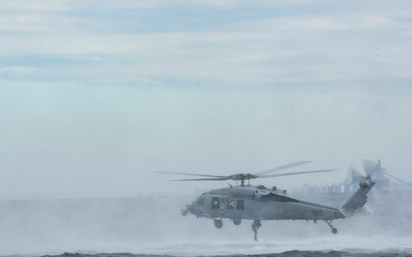 HSC-12 conducts SAAR swimmer training at CFAY helipad