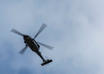 HSC-12 conducts SAAR swimmer training at CFAY helipad