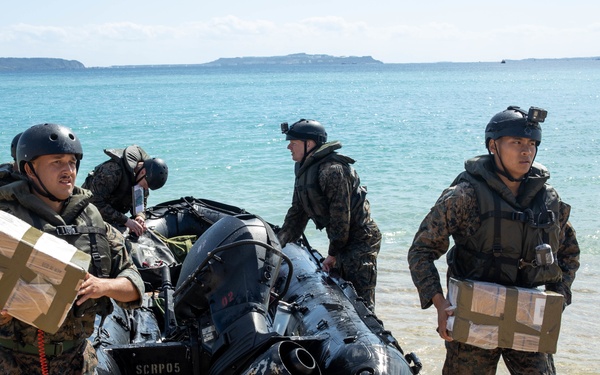 U.S. Marines with Combat Logistics Company Alpha conduct Jungle Warfare Training