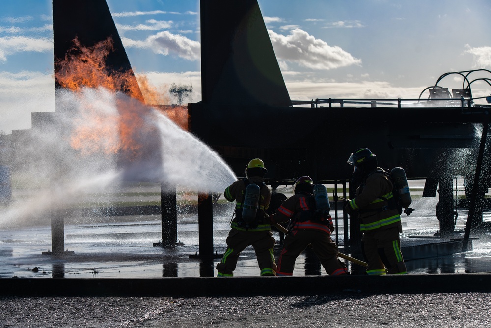 48th CES conducts aircraft live-burn training