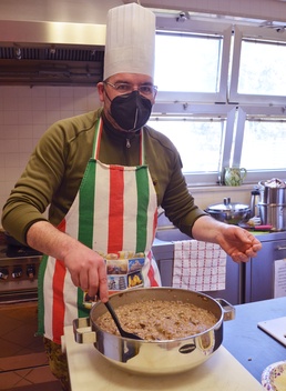 Italian Base Commander cooks seasonal recipe for garrison newcomers