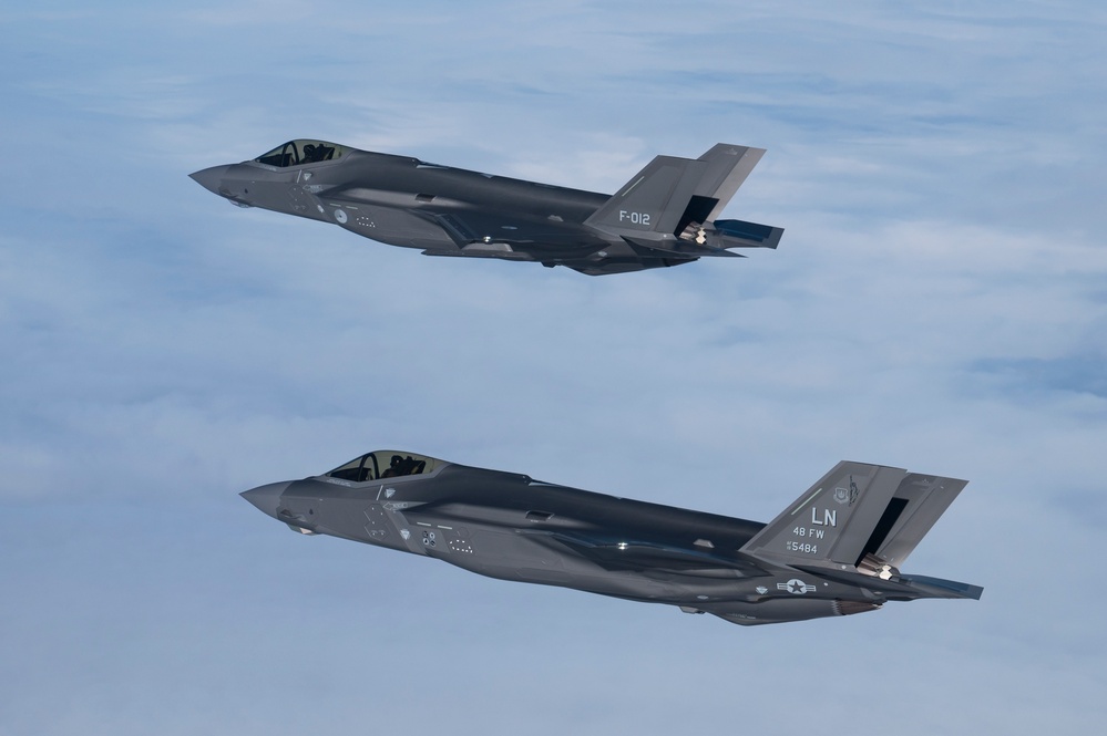 U.S.-Netherlands conducts air-to-air bilateral training exercise