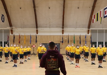 220215-N-N0485-0091 NEWPORT, R.I. (Feb. 15, 2022) OCS physical fitness assessment